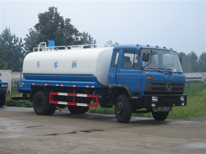 東風(fēng)153灑水車